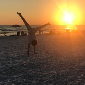 Meet your Posher, Laurel